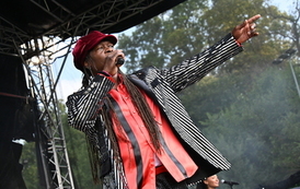 124