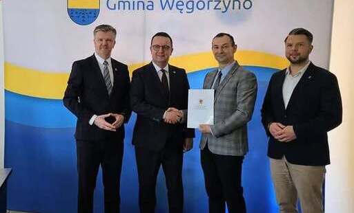 Zdjęcie do PODPISANIE UMOWY NA DOFINANSOWANIE
